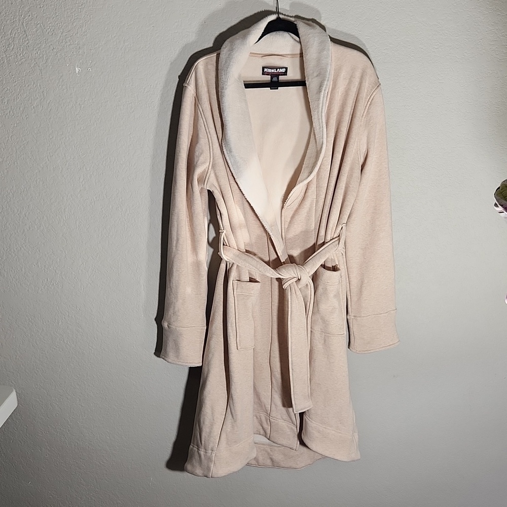 Kirkland Womens Size L Robe Signature Fleece Lined Cream Heather